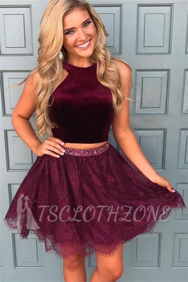2022 Halter Burgundy Two Piece Homecoming Dresses Online Cheap Lace Beads Sequins Short Hoco Dress