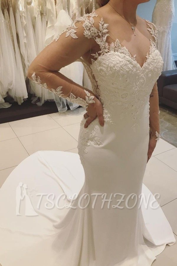 Long Sleeves White V-neck Lace Appliques Mordern Wedding Dress with Chapel Train