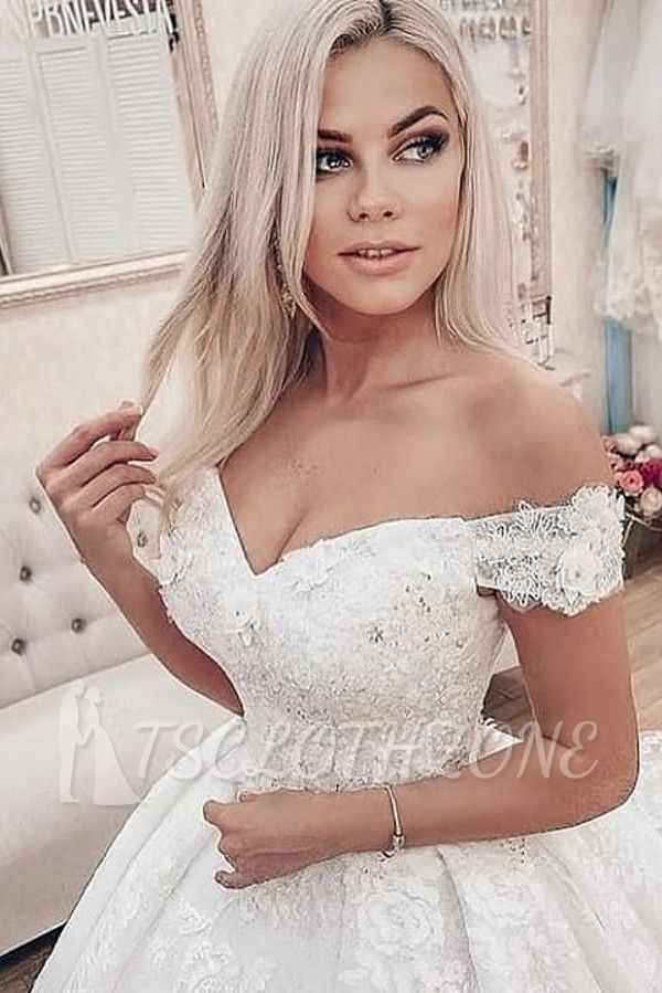 Gorgeous Off Shoulder White Lace Appliques Bridal Dress
