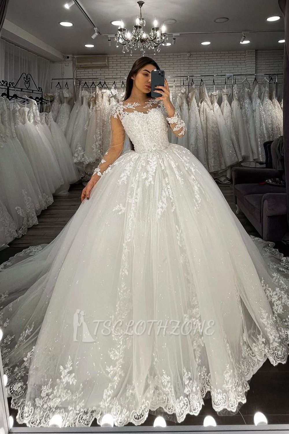 Long Sleeves Lace Appliques Tulle Wedding Gown White Garden Aline Spring Bridal Gown