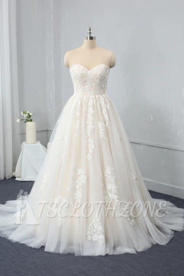 Sweetheart White/Ivory Sleeveless Tulle Lace Bridal Dress with Sweep Train
