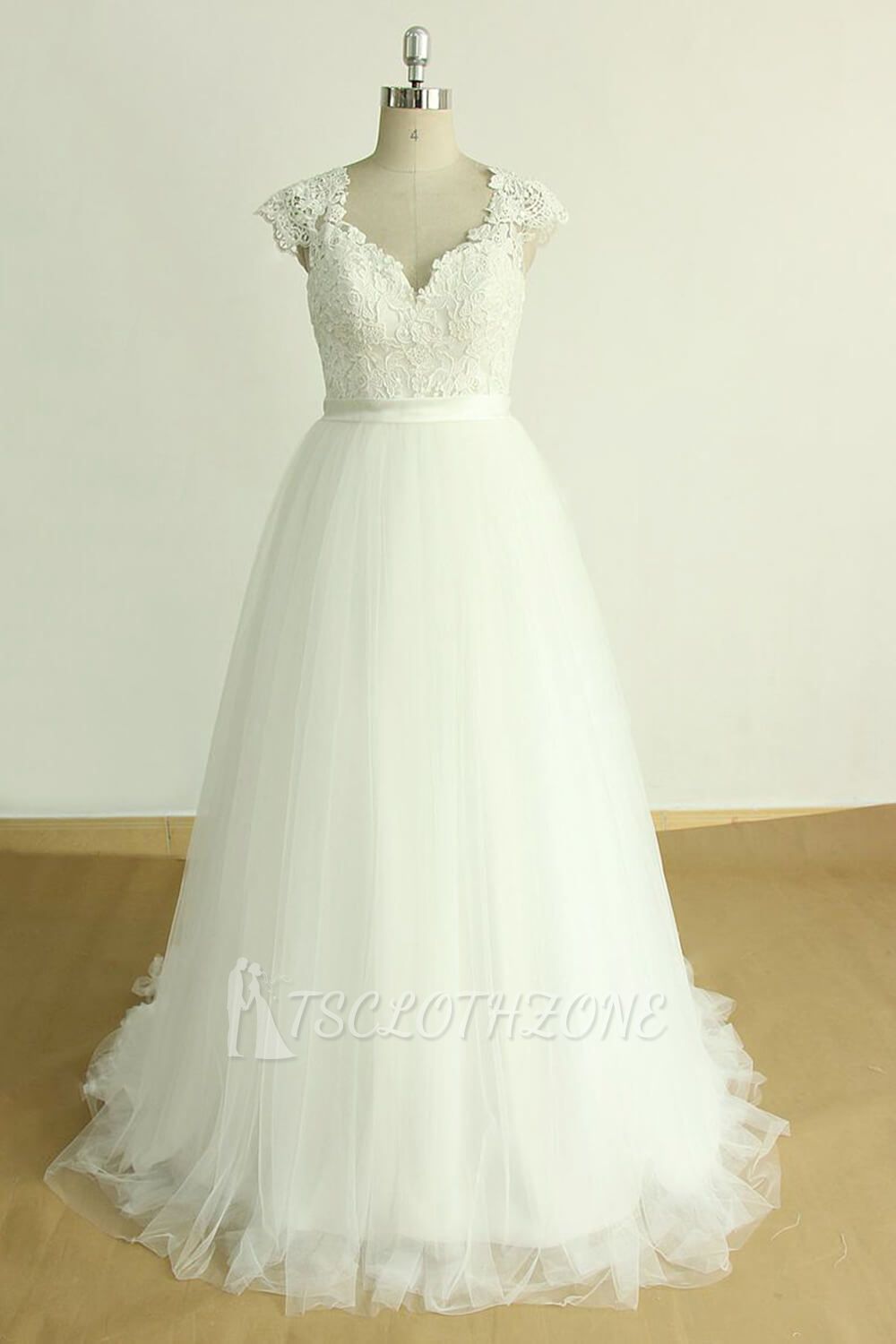 Stilvolles weißes Tüll-Spitzen-Hochzeitskleid | Applikationen A-Linie Rüschen Brautkleider