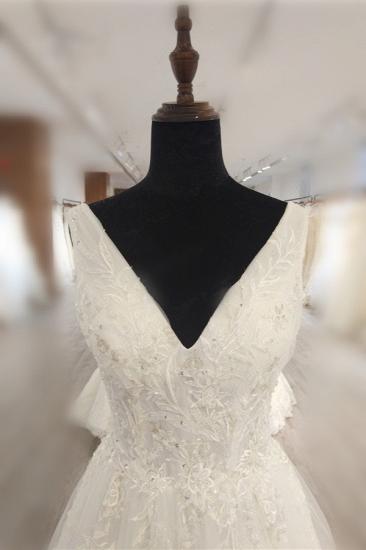 TsClothzone Glamorous White Tulle Lace Wedding Dress V-Neck Sleeveless Appliques Bridal Gowns On Sale_4