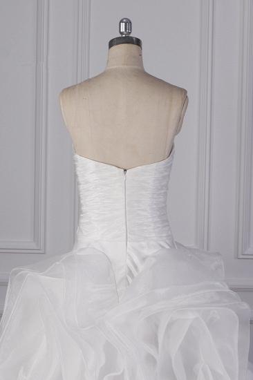 TsClothzone Stilvolles trägerloses weißes Brautkleid aus Organza mit Rüschen und ärmellosen Brautkleidern im Angebot_7