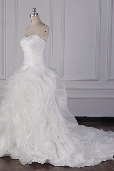 TsClothzone Stilvolles trägerloses weißes Brautkleid aus Organza mit Rüschen und ärmellosen Brautkleidern im Angebot_4