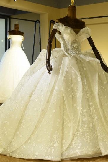 Luxuriöses Ballkleid-Hochzeitskleid aus Tüll mit Herzausschnitt und Rüschen_3