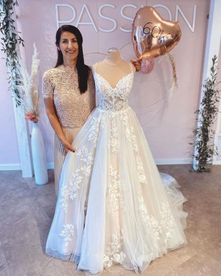 Romantic Spaghetti Straps White Floral Tulle Wedding Dress Sleeveless Aline Floor Length Dress for Weddings_4