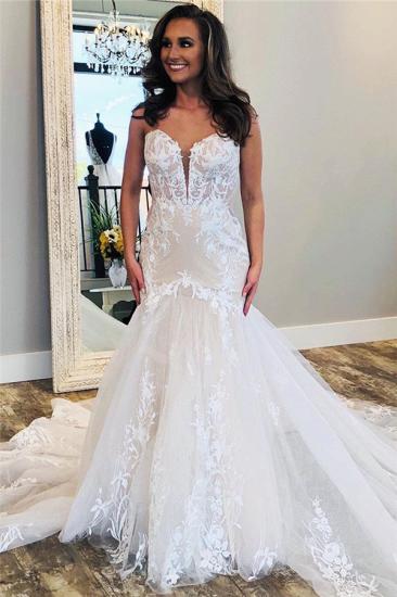 Affordable V-neck Sleeveless White Lace Bridal gowns with Train_1