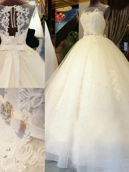 Sleeveless Ribbon Scoop Applique Tulle Ball Gown Cathedral Train Wedding Dresses_4
