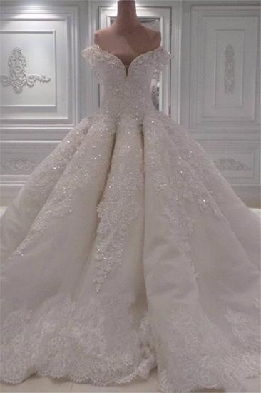 Elegante Off Shoulder Lace Brautkleider 2022 | Bezauberndes perlenbesetztes Brautballkleid