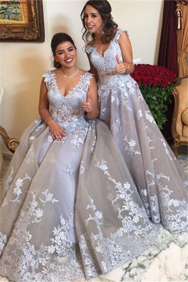 Glamourous V-Neck Sleeveless A-line Evening Dresses  | Affordable Lace Appliques Princess Prom Dresses Online_1