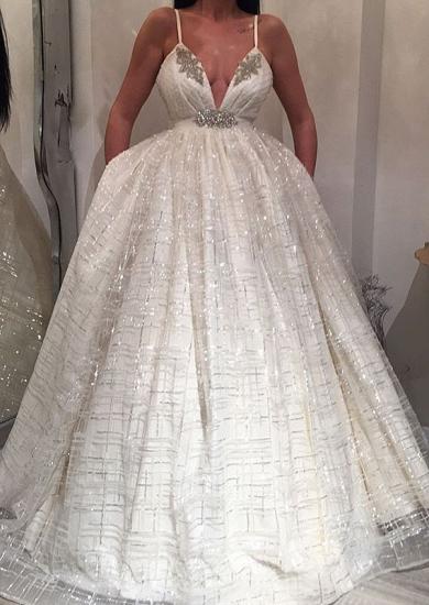 Wunderschönes Brautkleid mit V-Ausschnitt und Pailletten | 2022 Kristall Abendparty Kleid