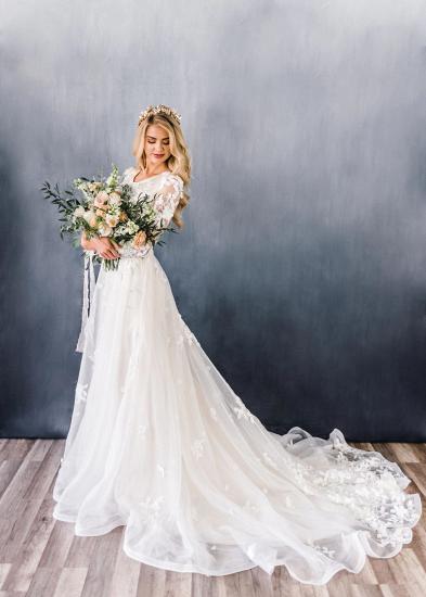 Elegant Appliquéd A-Line Lace Long Sleeve Wedding Dress_3