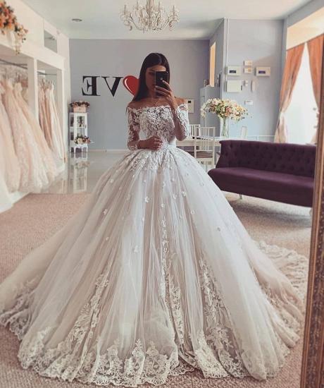 Gorgeous Off Shouldr Long Sleeve Lace Appliques Floor Length Ball Gowns_2