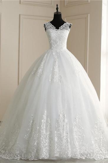 Elegant White V-neck Sleeveless Ball Gown Lace Wedding Dress_1