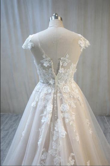 Gorgeous Cap Sleeves 3D Floral A-line Tulle Wedding Gown_4