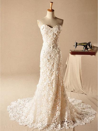 Formal Mermaid Wedding Dresses Strapless Lace Sleeveless Bridal Gowns with Court Train