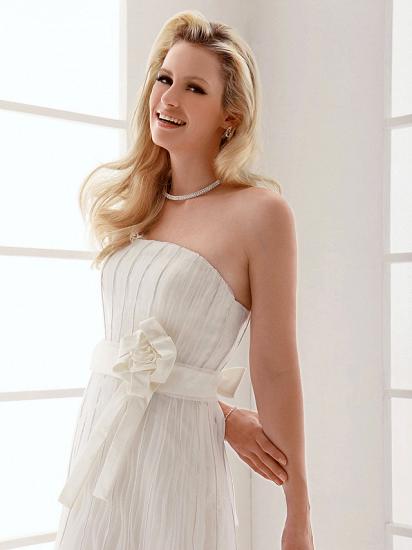 Elegante Etui-Hochzeitskleider trägerlose ärmellose Brautkleider aus Organza im Angebot_4