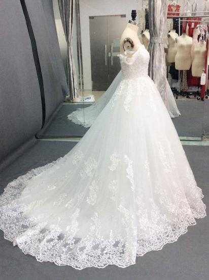 Luxury Off The Shoulder Tulle Lace White Ball Gown Wedding Dresses_3