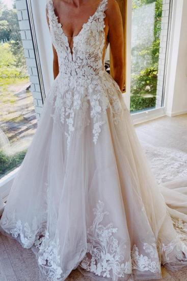 Elegant Floor length ivory lace princess wedding dress_1