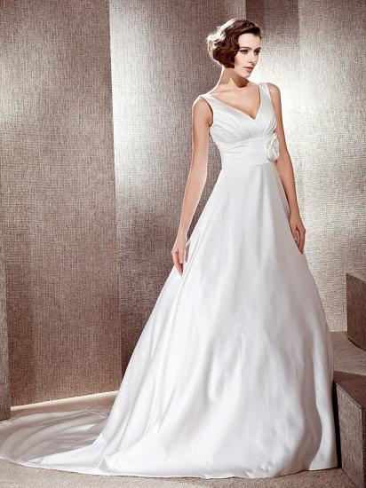 Erschwingliches Prinzessin-A-Linie-Hochzeitskleid mit V-Ausschnitt, ärmellosen Satin-Brautkleidern mit Kathedralenschleppe_3