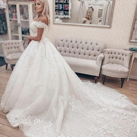 Gorgeous Off Shoulder White Lace Appliques Bridal Dress_2