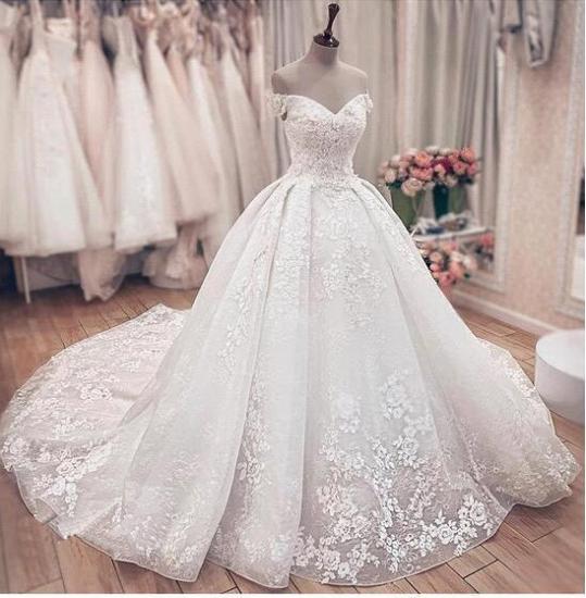 Off The Shoulder Floral Appliques Ball Gown Wedding Dresses | Lace Sleeveless Bridal Gowns_4