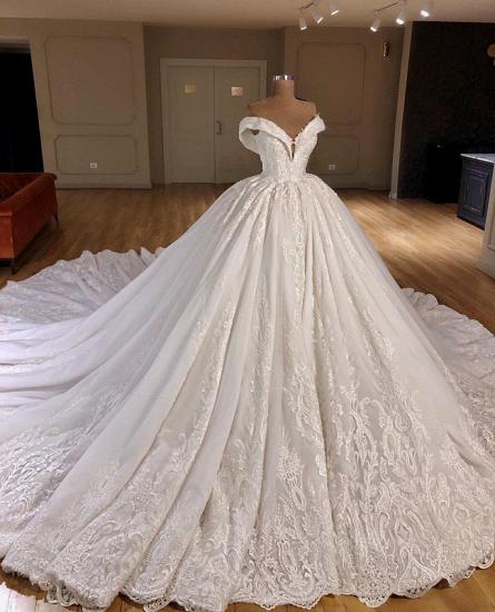 Gorgeous Off Shoulder Ball Gown Wedding Dresses 2022 | Puffy Lace Wedding Dress Online_3