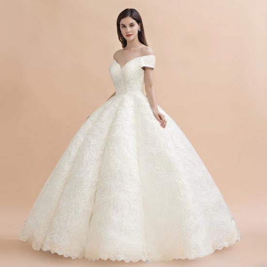 Elegante schulterfreie Brautkleider aus weißer Spitze mit weißen Spitzenapplikationen_8