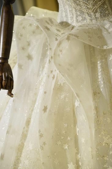 Luxuriöses Ballkleid-Hochzeitskleid aus Tüll mit Herzausschnitt und Rüschen_8