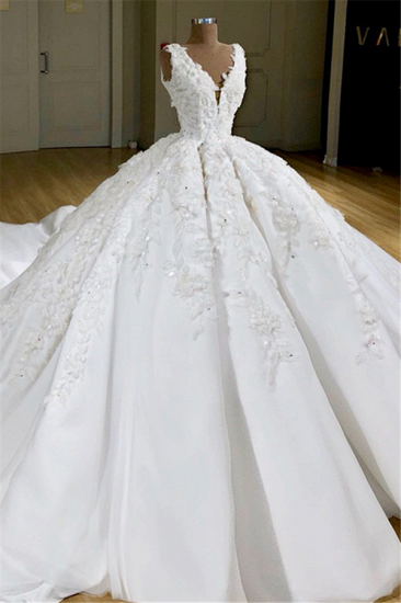 Luxury V-Neck Appliques Princess Ball Gown Delicate Wedding Dress