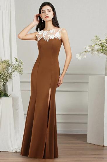 Braunes Abendkleid im Meerjungfrau-Stil mit geschlitzter Vorderseite aus Spitze